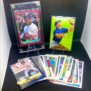 Minnesota Twins MLB Baseball Card Lot Kirby Puckett Chip Hale Berrios Molitor!!